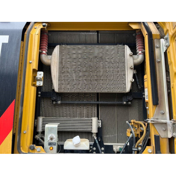 2017 Caterpillar 330FL-42579468