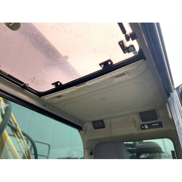 2017 Caterpillar 330FL-42579478