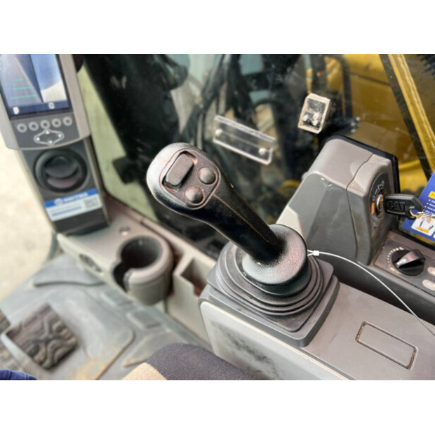 2017 Caterpillar 330FL-42579482