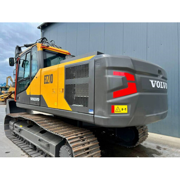 2025 Volvo EC210-42579711