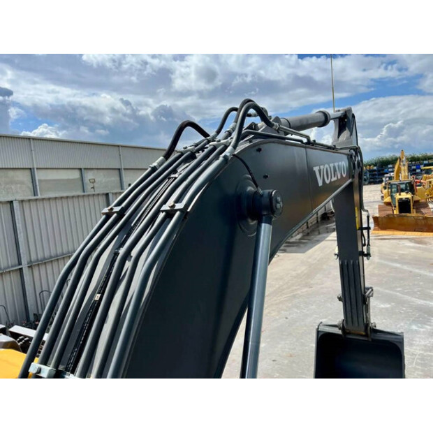 2025 Volvo EC210-42579739