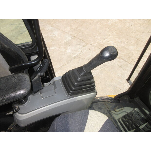 2019 كاتربيلر 314FCR-42581303