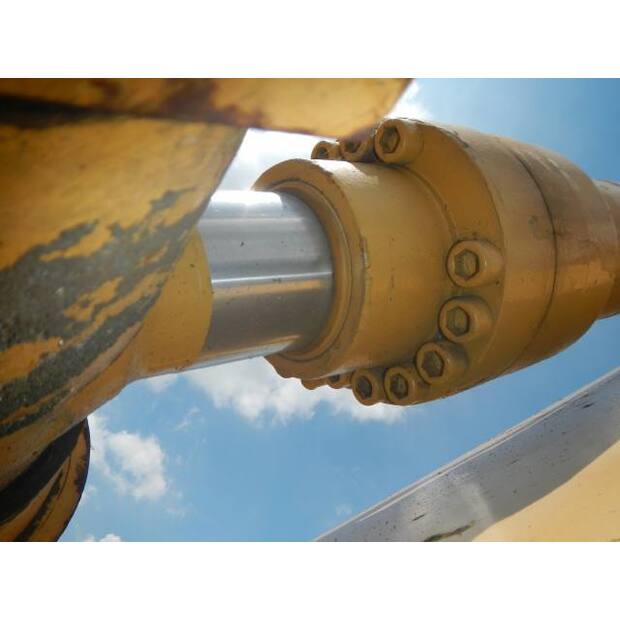 2003 Caterpillar 320CLU-42581507
