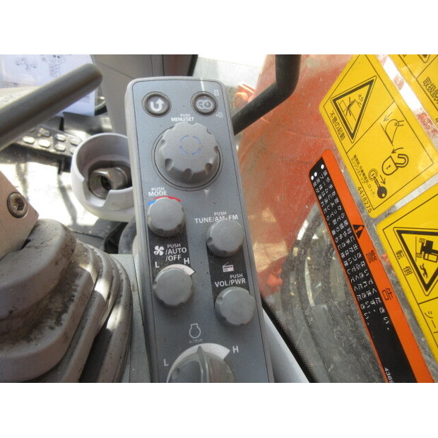 2015 Hitachi ZX135US-5B-42581522