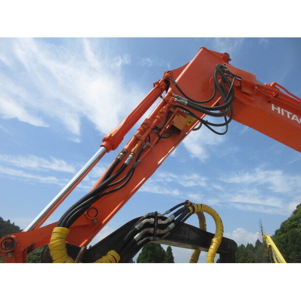 2015 Hitachi ZX135US-5B-42581560