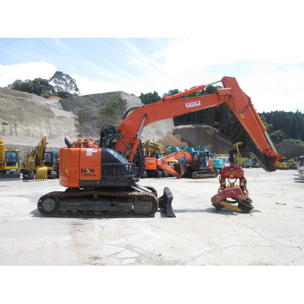 2015 Hitachi ZX135US-5B-42581589