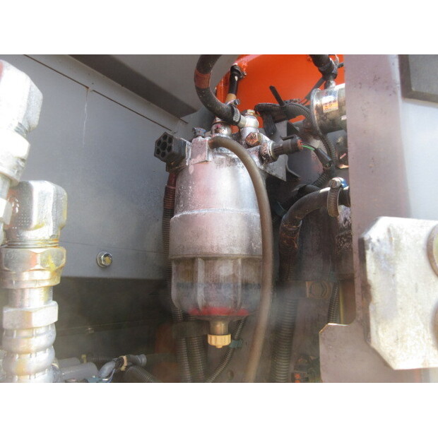 2015 Hitachi ZX135US-5B-42581617