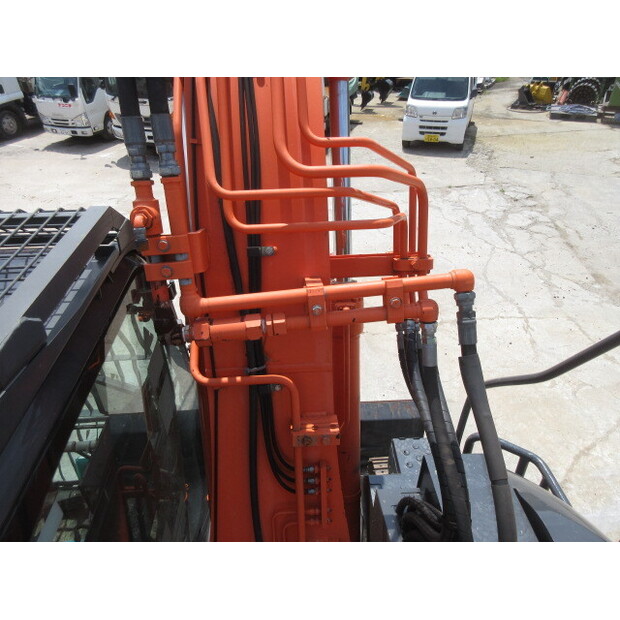 2015 Hitachi ZX135US-5B-42581625