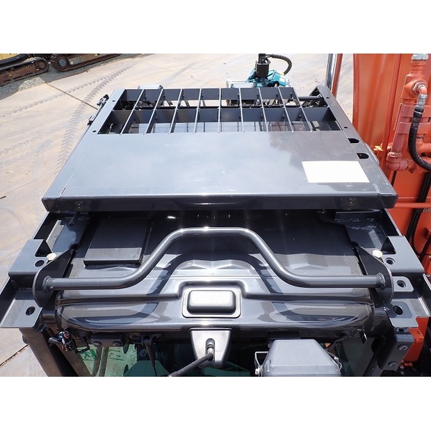 2019 Hitachi ZX135US-6-42581659