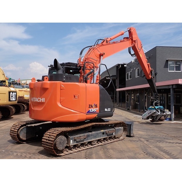 2019 Hitachi ZX135US-6-42581671