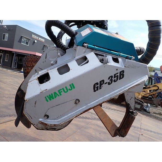 2019 Hitachi ZX135US-6-42581674
