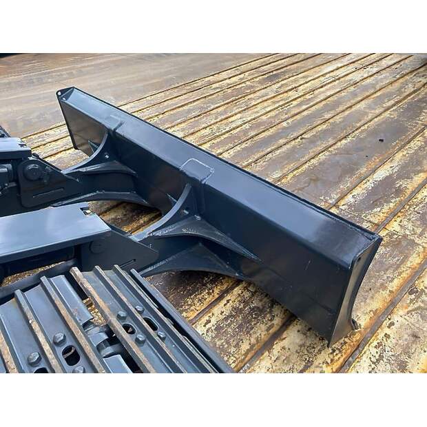 2006 كوماتسو PC138US-2E1-42581805