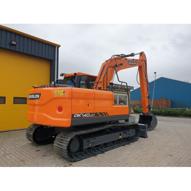 2023 ديفيلون DX140LC-42581937