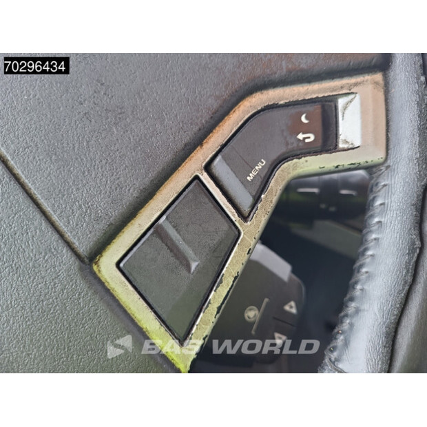 2017 رينو T460-42583165