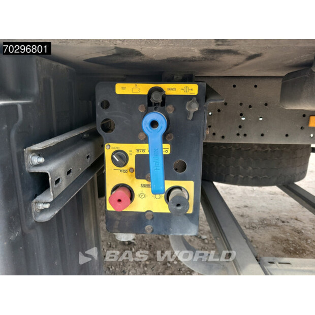 2012 Schmitz Cargobull SCB*S3B-42583313