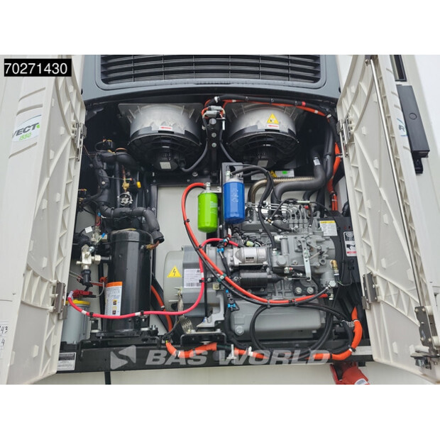 2025 Krone Carrier Vector 1550-42586183