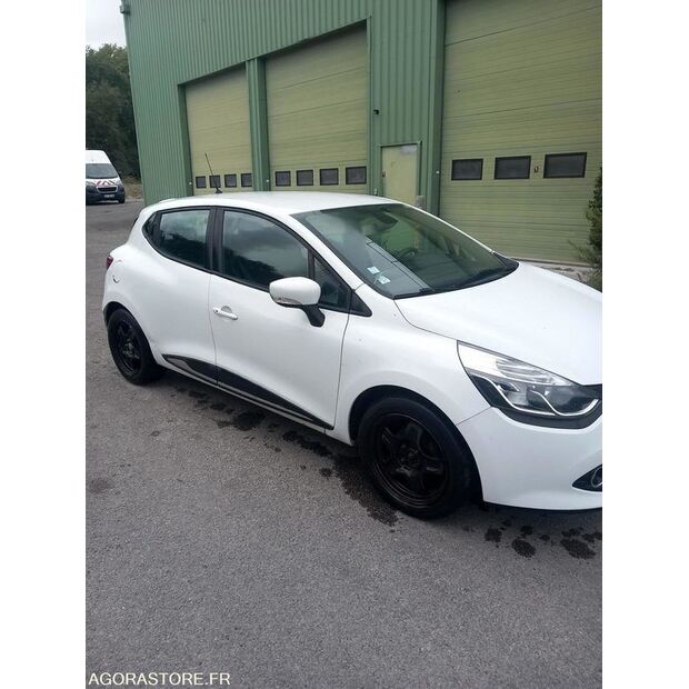 2016 Renault Clio-42598680