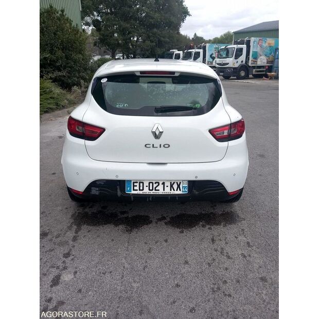 2016 Renault Clio-42598681