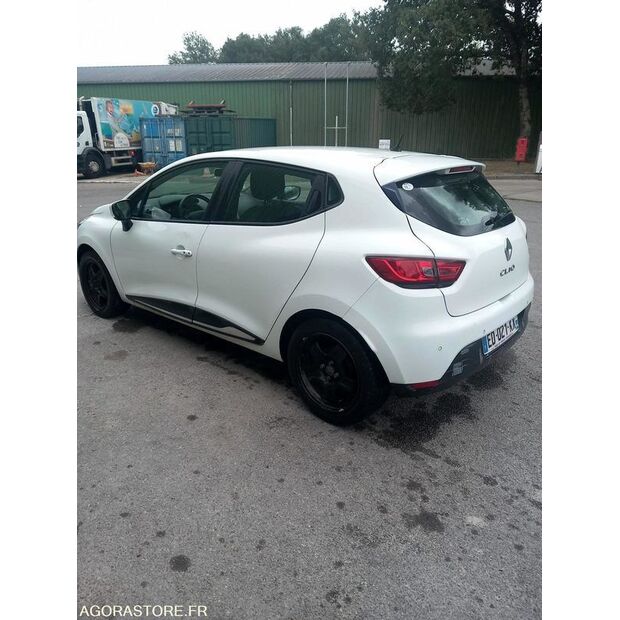 2016 Renault Clio-42598682