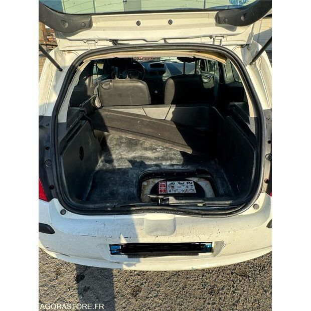 2006 Renault Clio-42598773