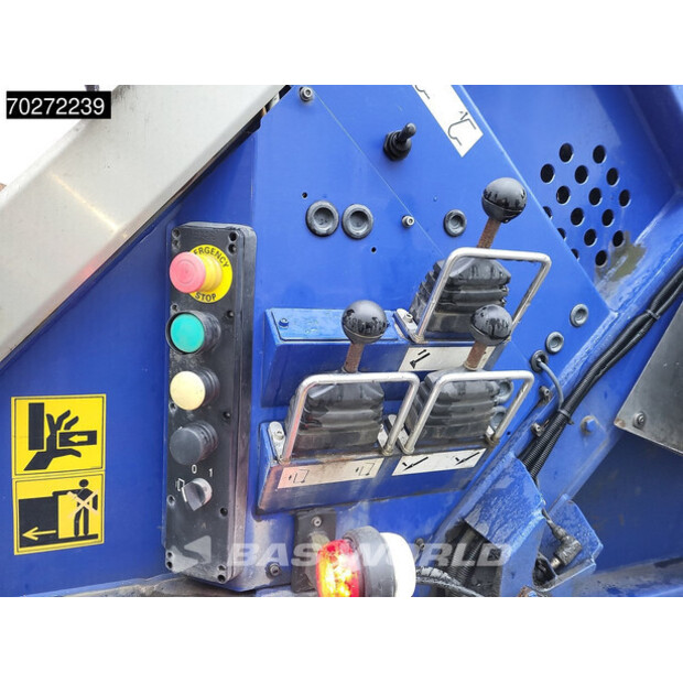 2017 Mercedes-Benz Econic 1830-42598964