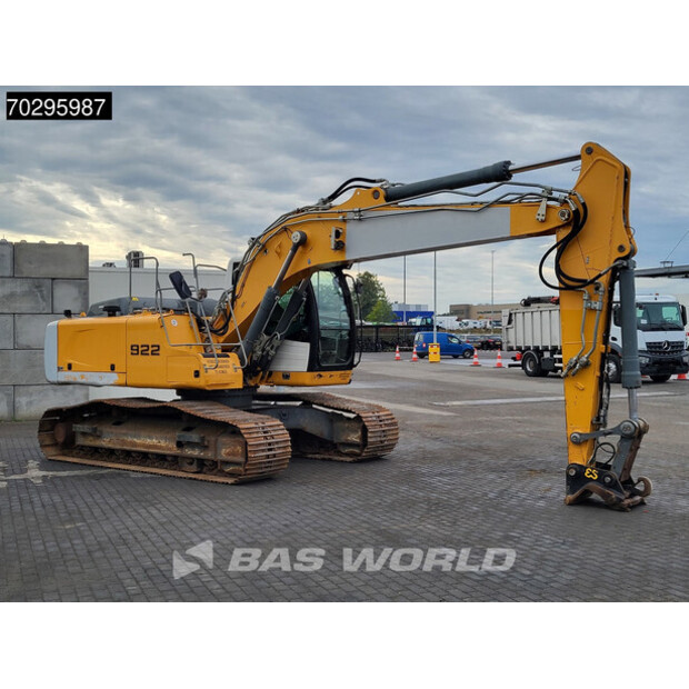 2016 ليبهير R922LC-42600049