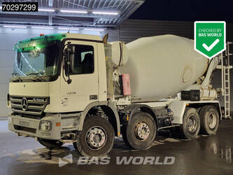 صورة ل خلاطات خرسانية 2005 مرسيدس بنز Actros 3236