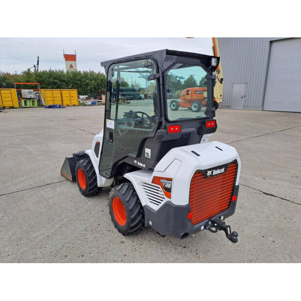 2021 بوبكات L28-42601118