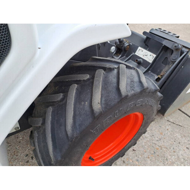 2021 بوبكات L28-42601132