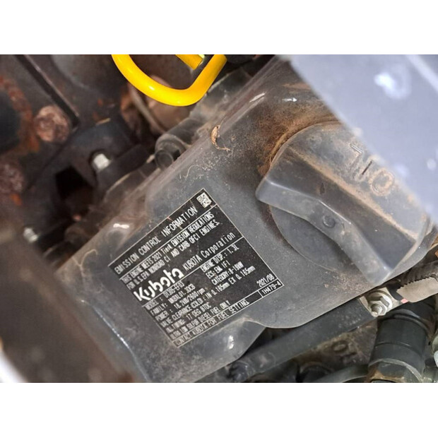 2021 بوبكات L28-42601138