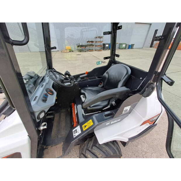 2021 بوبكات L28-42601139