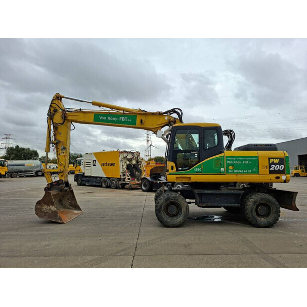 2005 Komatsu PW 200-7H-42601171