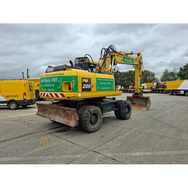 2005 Komatsu PW 200-7H-42601176