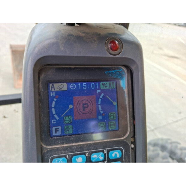2005 Komatsu PW 200-7H-42601181