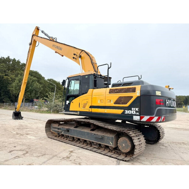 2018 Hyundai HX300LR-42601429