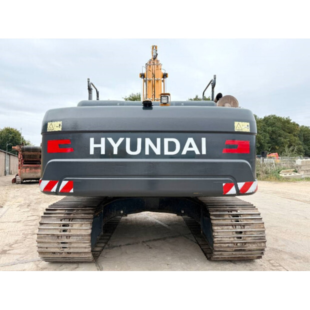 2018 Hyundai HX300LR-42601430