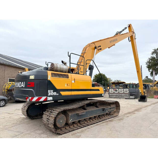 2018 Hyundai HX300LR-42601431
