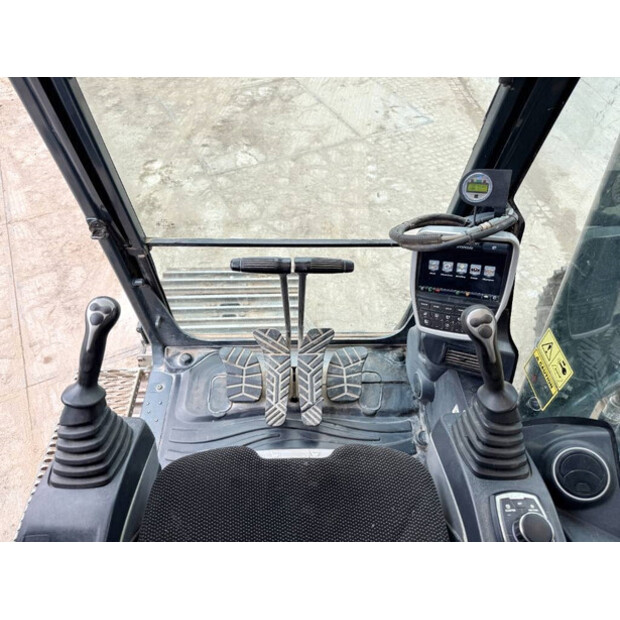2018 Hyundai HX300LR-42601436