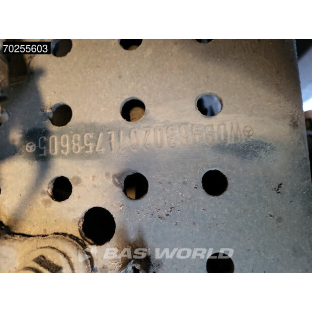 2013 مرسيدس بنز Antos 2533-42601546