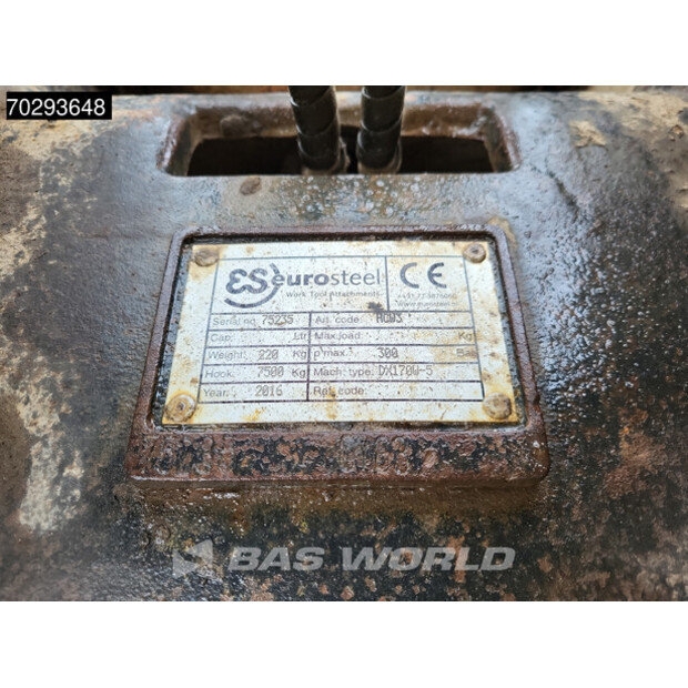 2014 Doosan DX170W-42602380