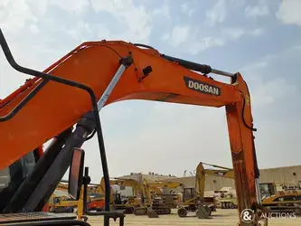 2016-doosan-dx225lc-9c-1322152-42602612