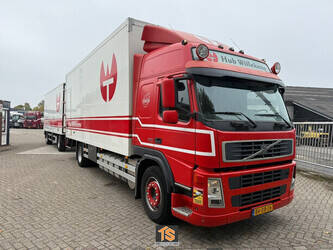 Image for Box Body Trucks 2008 Volvo FM9