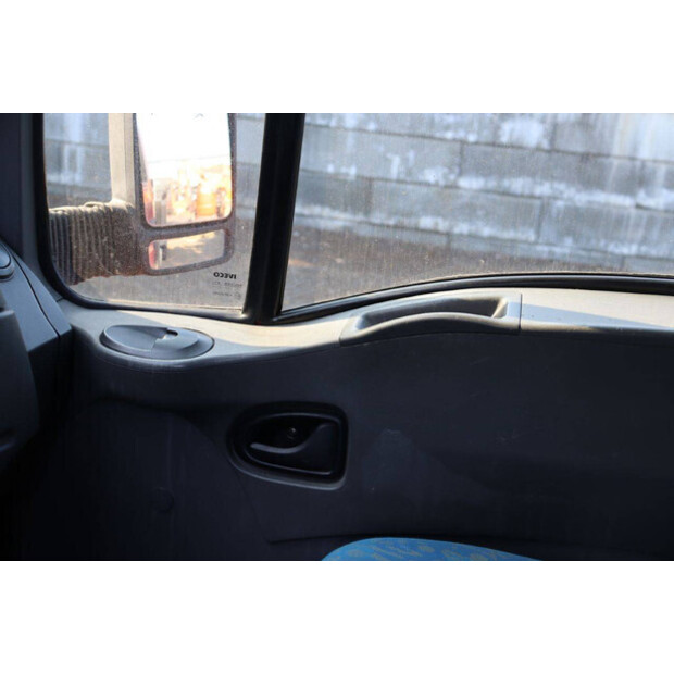 2002 Iveco 40C-42603697