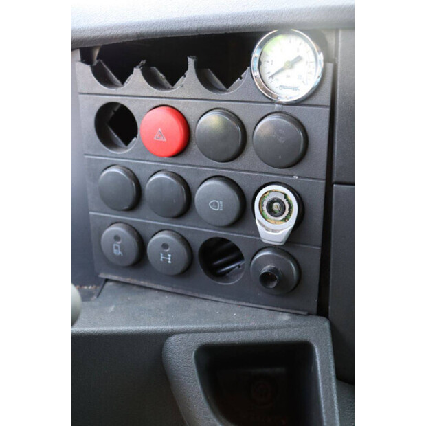 2002 Iveco 40C-42603700
