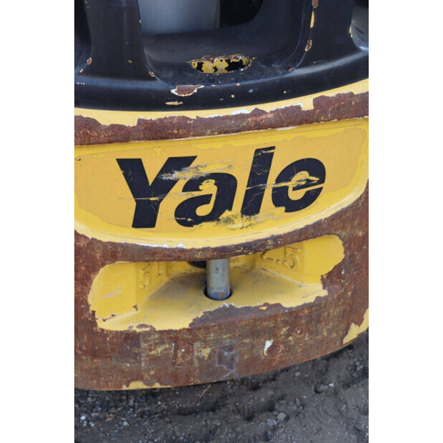 2017 Yale GLP25VXE2170-42604004