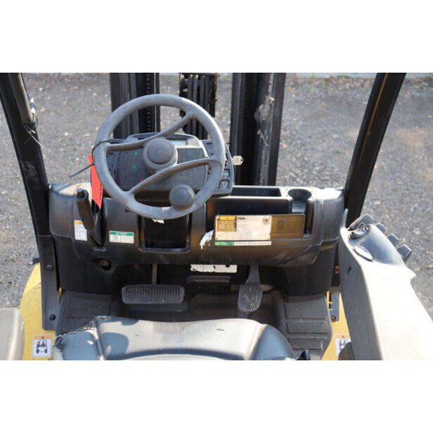 2017 Yale GLP25VXE2170-42604005