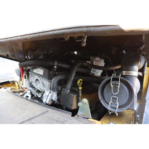 2017 Yale GLP25VXE2170-42604015
