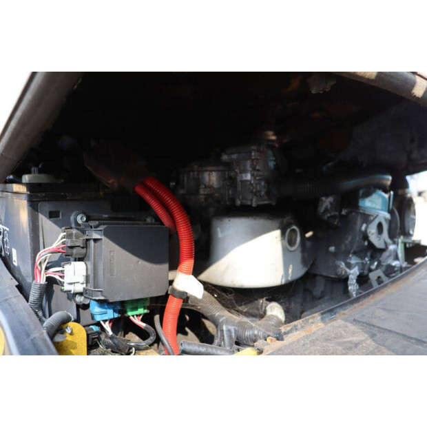 2017 Yale GLP25VXE2170-42604016