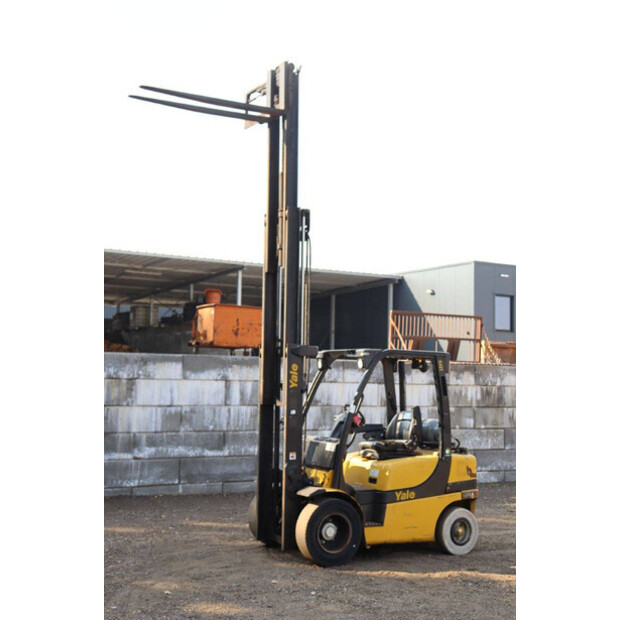 2017 Yale GLP25VXE2170-42604017