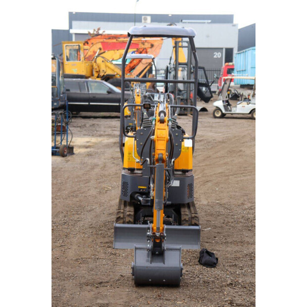 2022 Hytec XV10B-42604721